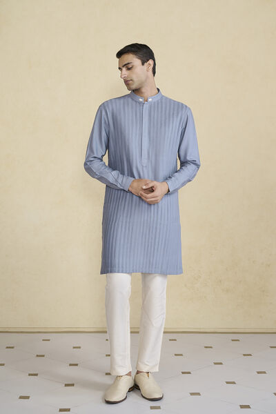 Daeven Embroidered Silk Kurta - Grey